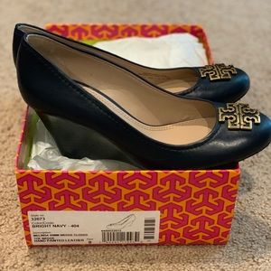 New Tory Burch Melinda Wedge in Navy Blue